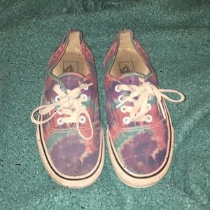 tie dye vans !!!!